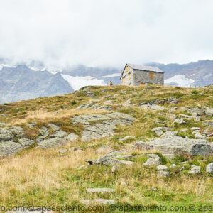 10 ottobre. Ai piedi del Rosa, rifugio Barba Ferrero e alpe Testanera